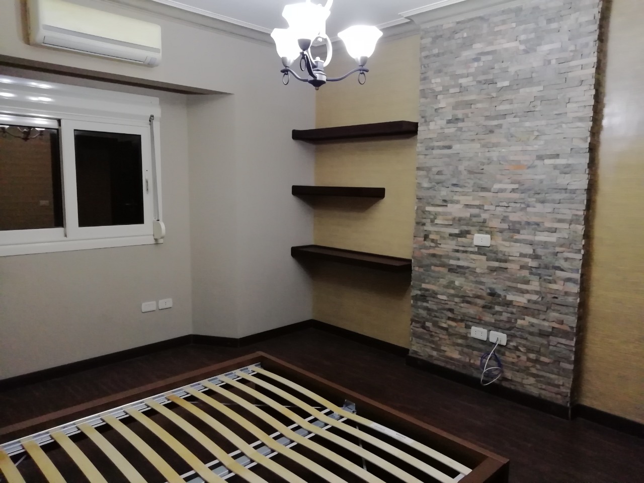 Furnished apartment for rent in degla maadi 3 bedrooms. 2 bathroom