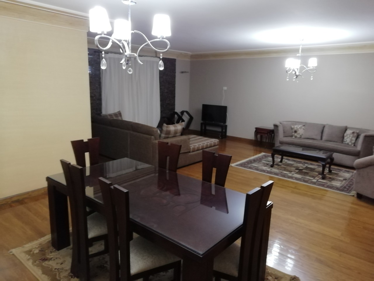 Furnished apartment for rent in degla maadi 3 bedrooms. 2 bathroom