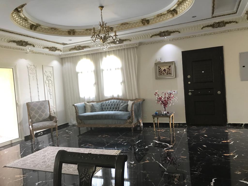 villa with 8 rooms for rent