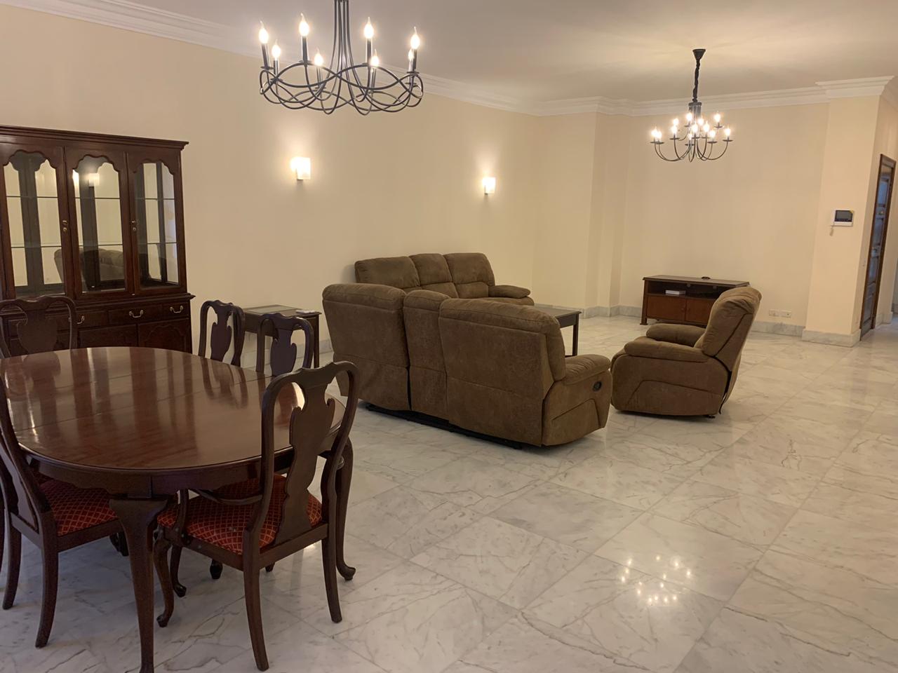 4 bedrooms flat in old maadi for rent