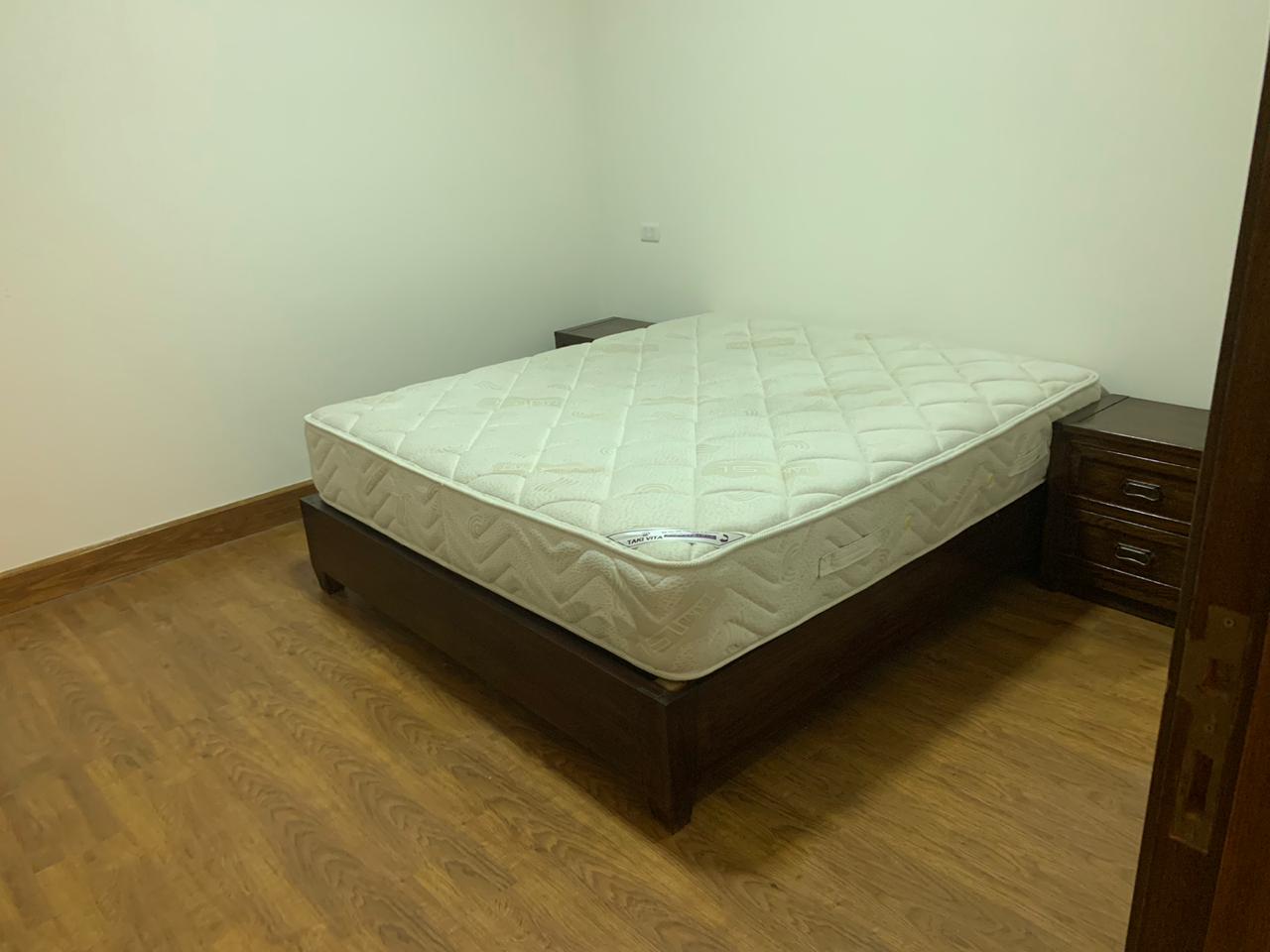 4 bedrooms flat in old maadi for rent