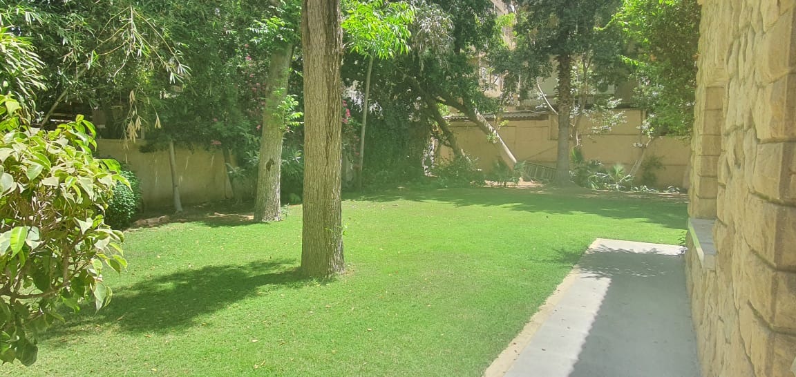 Villa with swimming pool