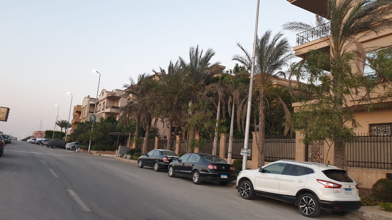 2 floor building for rent