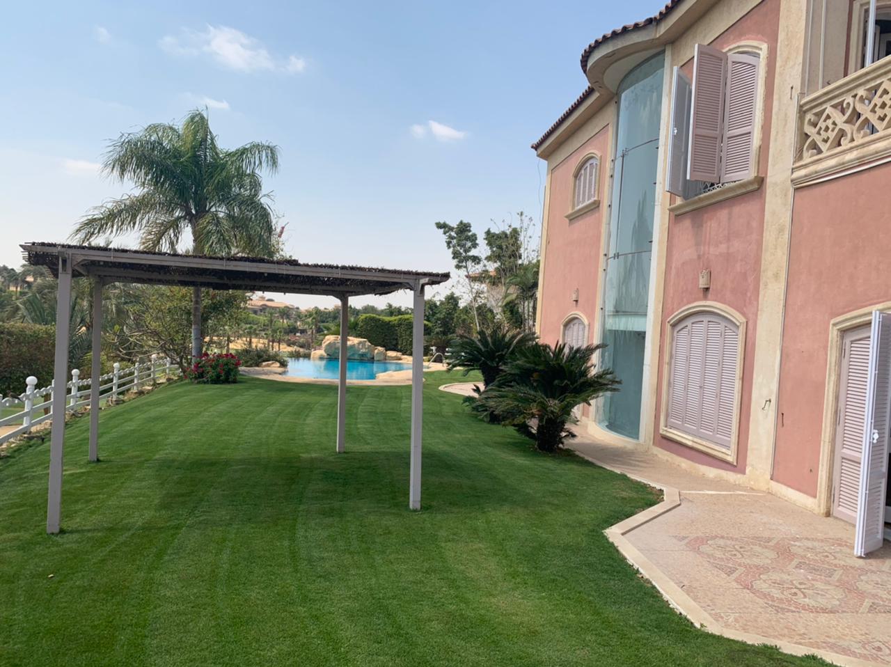 4 bedroom and 4 bathroom 2 floors