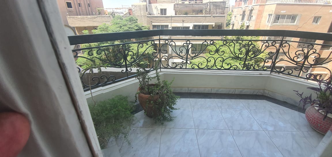 3 Bedroom Furnished Flat for rent, equipped kitchen, 2 bathrooms
