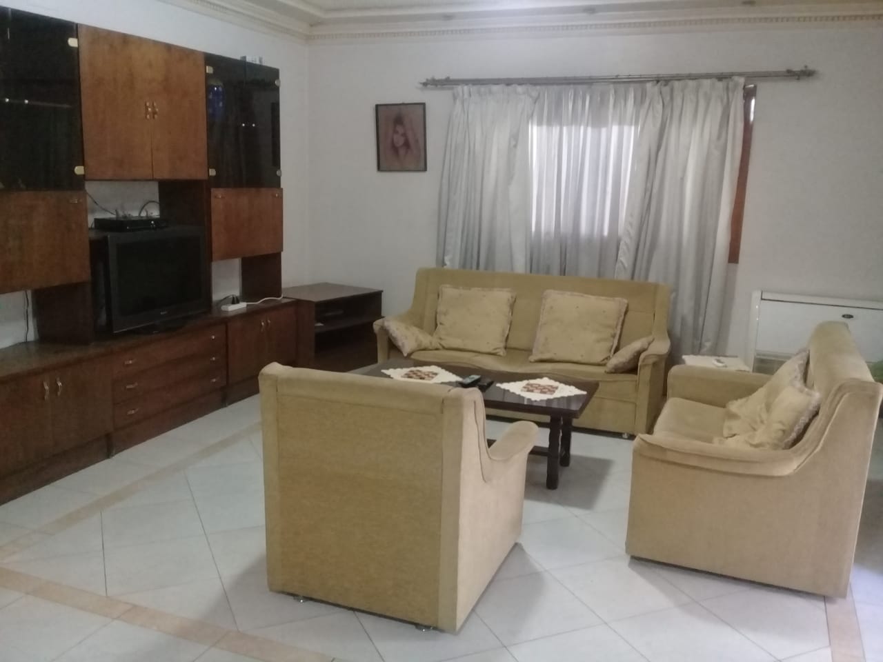 3 bedroom apartment on street 199 for rent