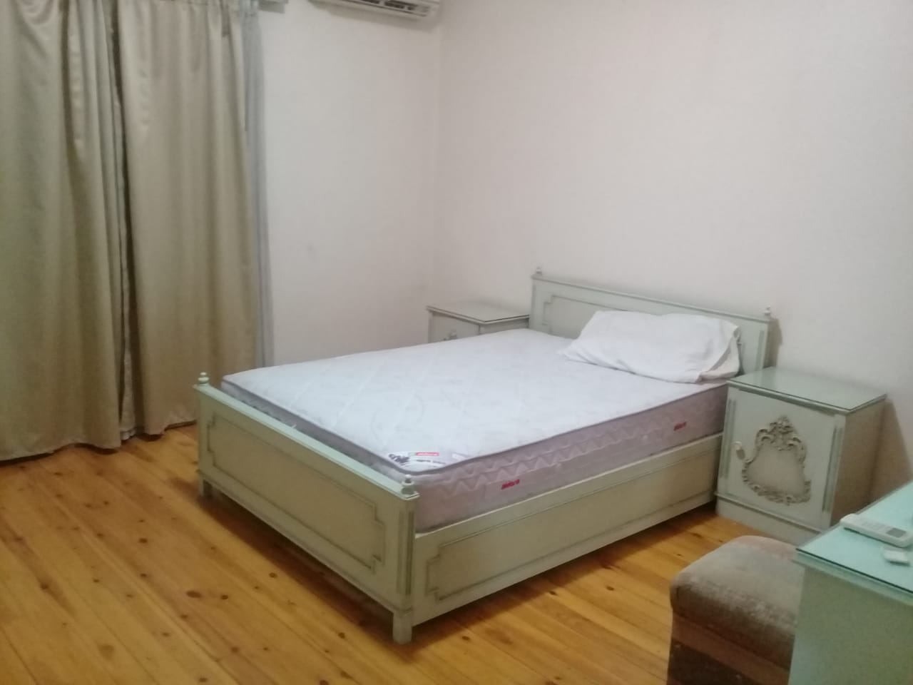 3 bedroom apartment on street 199 for rent