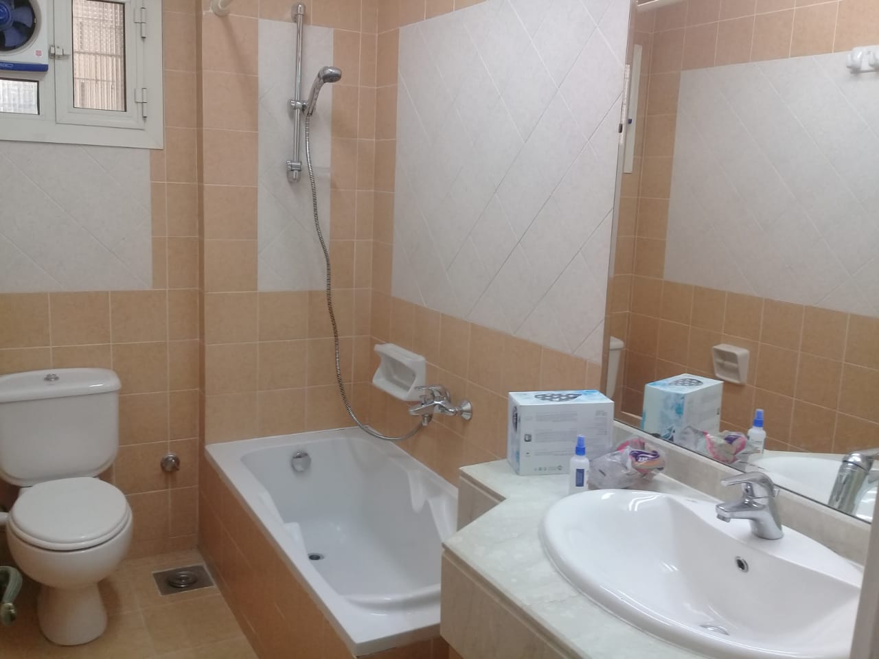 3 bedroom flat for rent