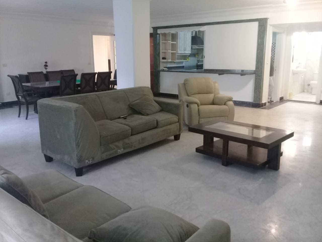 Furnished 4 bedroom apartment for rent