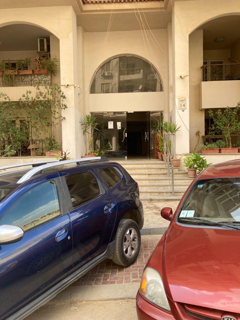 Unfinished Flat 3 bedrooms for sale in Maadi