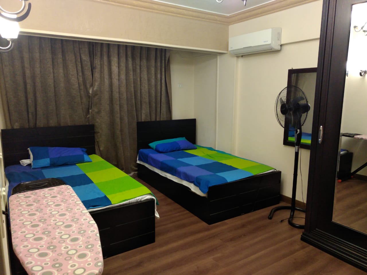 2 bedroom apartment on fourth floor for rent in degla Maadi