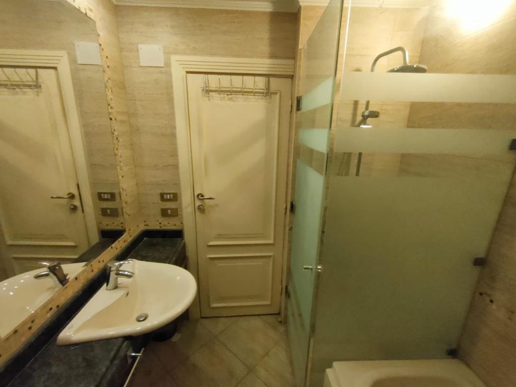 3 Bedroom Apartment for sale in Sarayat al Maadi