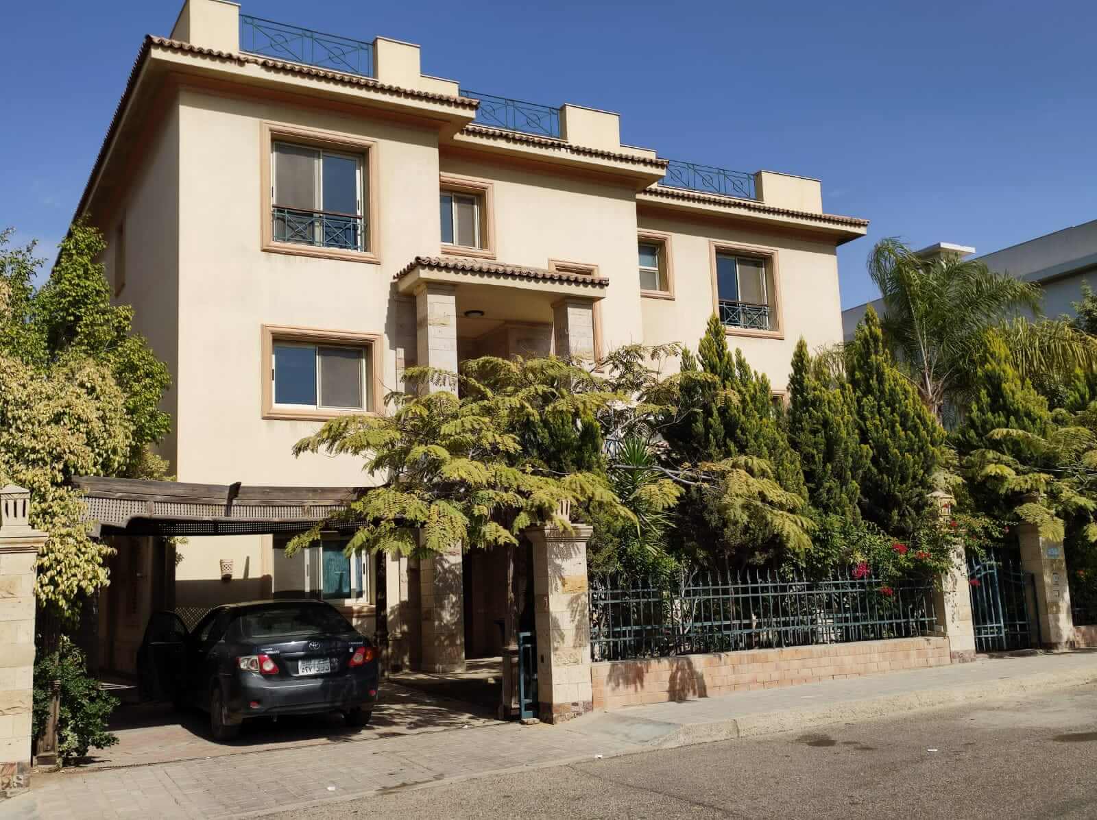 6 Bedroom Villa for rent in Katemaya Heights Golf Club New Cairo (1) 6 Bedroom Villa for rent in Katemaya Heights Golf Club New Cairo