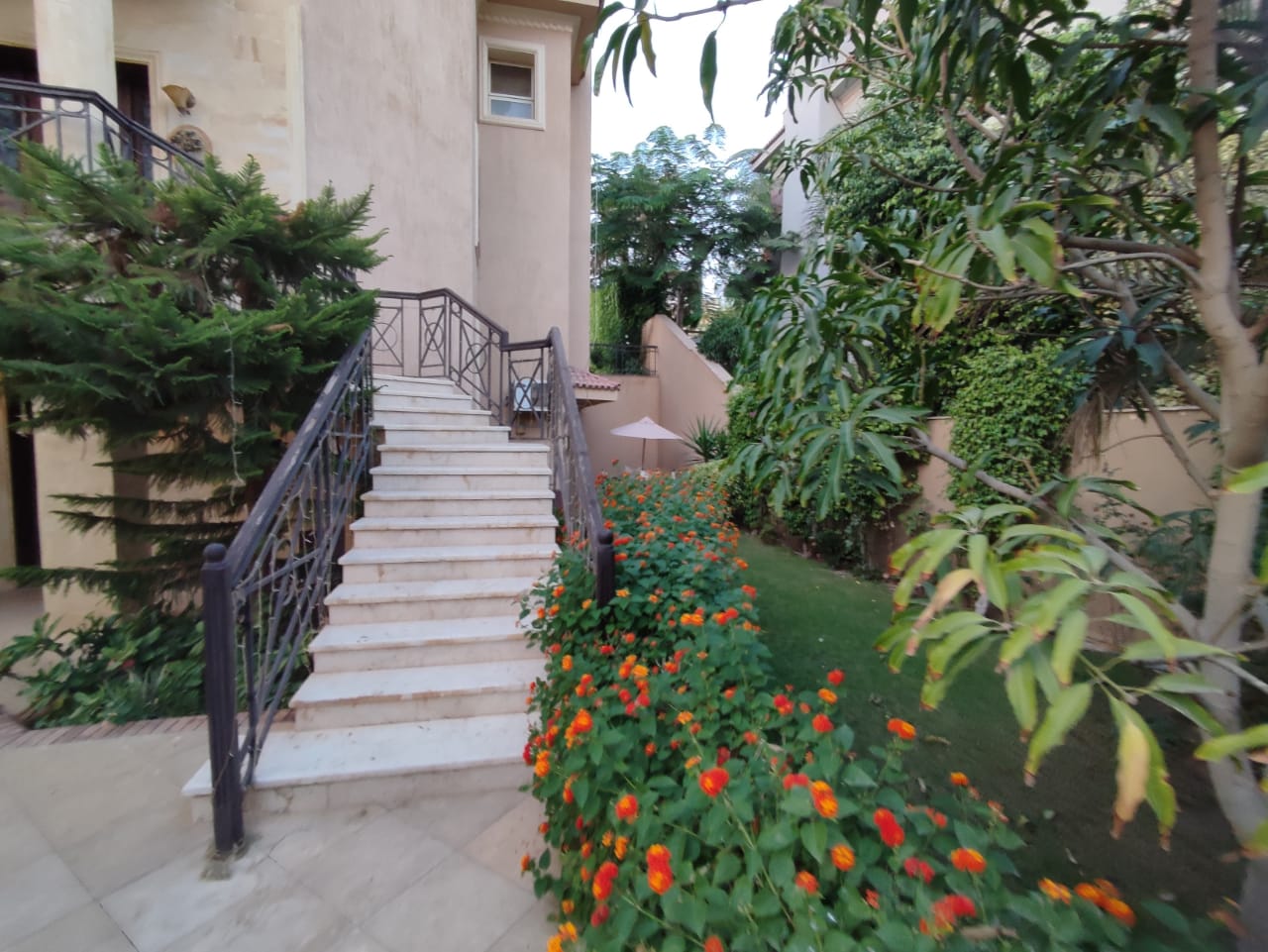 Fully Furnished 2 Bedroom Apartment for rent in Katameya Golf, New Cairo